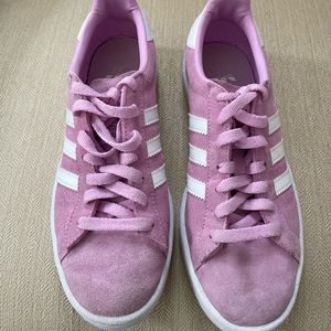 Adidas Campus (pink suede) women’s shoes. Like new condition. Women’s size 7.